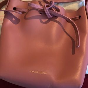 Bucket bag